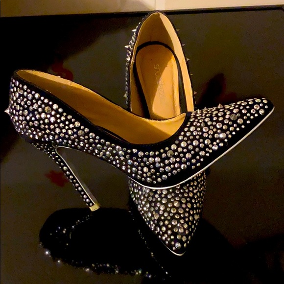 Shoe Dazzle Shoes - Shoes